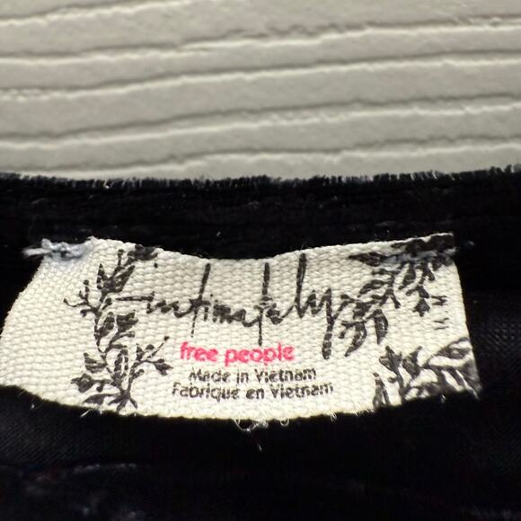 Free People Intimately Midnight Mood Velvet Crop Top Size Medium - Picture 5 of 7